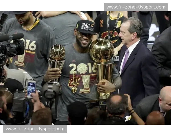 女王公园奇迹之夜:红军利物浦的宿命对决与不朽传奇 女王公园奇迹之夜:红军利物浦的宿命对决与不朽传奇